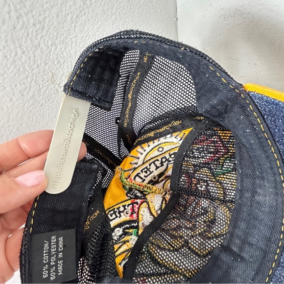 ED HARDY VTG HAT BASEBALL CAP YELLOW BLACK y2k 90s Christian Audigier Trucker - Picture 13 of 15